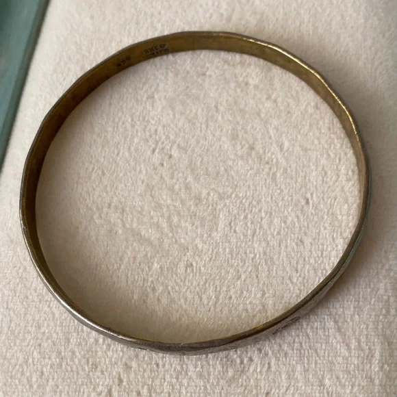 SOLD Vintage Taxco Mexico 925 silver bangle with etched sun - Picture 7 of 7